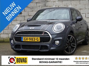 Mini Mini 2.0 Cooper S Serious Business / JCW / Leder / 18