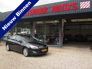 Opel Astra 1.4 Turbo Anniversary Edition zeer mooi met trekhaak apk 26-09-2024