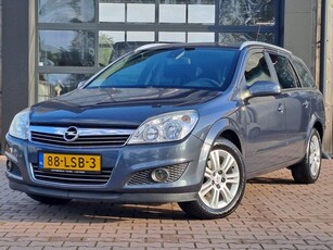 Opel Astra Wagon 1.6 Cosmo | Airco | Cruise | Leder | Stoelverwarming | Trekhaak | Navi |