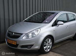 Opel Corsa 1.4-16V Cosmo