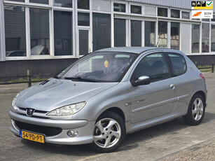 Peugeot 206 1.4-16V Quiksilver/ElecktrRamen/NieuweAPK!