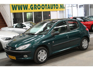 Peugeot 206 1.6 Roland Garros Panoramadak, Airco, Stuurbekrachtiging