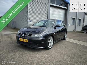 Seat Ibiza 1.4-16V Stella