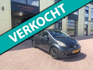 Toyota Aygo 1.0-12V / 5 DEURS / AIRCO / Elec. RAMEN / NAP