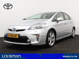 Toyota Prius Executive Business Limited | JBL | Head-up Display | Navigatie | Parkeersensoren | Camera |