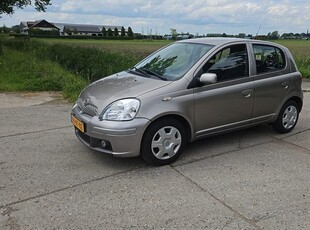 Toyota Yaris 1.3 VVT-i Sol/ automaat/ airco/