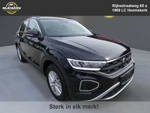 Volkswagen T-Roc 1.5 TSI Style 150 PK !!! Apple Carplay !!! Actieprijs !!!