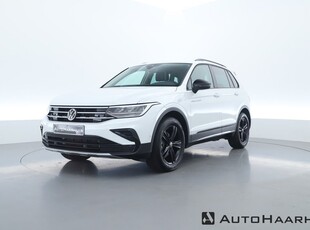 Volkswagen Tiguan 1.5 TSI 150pk Urban Sport black style DSG | Navi | Elek. Trekhaak | Stoel- Stuurverw. | Adapt. Cruise | Wit Parelmoer