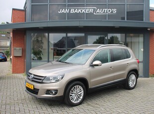 Volkswagen Tiguan **** VERKOCHT **** AC | Cruise | Trekhaak | BT | PDC V+A | Rijklaar