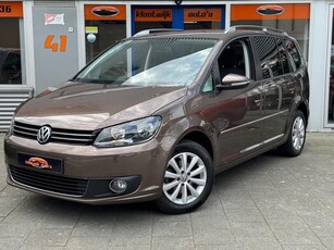 Volkswagen TOURAN 1.2 TSI Highline 7-Persoons Navigatie Cruise LM Dealer Onderhouden