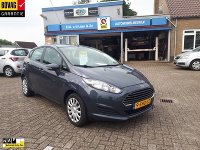 Ford Fiesta 1.0 48KW Champions Edition SenS