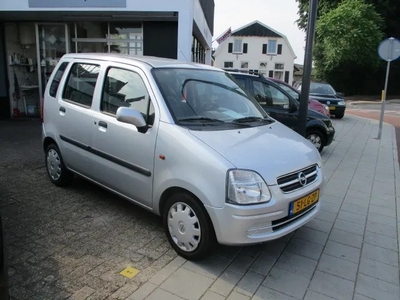 Opel Agila 1.2-16V Comfort