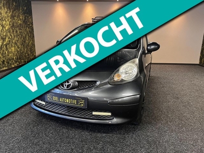 Toyota Aygo 1.0-12V 5D AIRCO 1 JAAR APK 124.510 KM BOEKJE