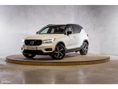 Volvo XC40 2.0 T5 AWD R-Design Adaptive cruise control