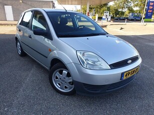 Ford FIESTA-1.3-8V-Champion Stuurbekrachtiging-Trekhaak