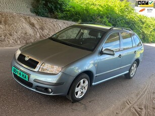 Skoda Fabia Combi 1.4-16V Elegance