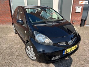 Toyota Aygo 1.0-12V + / 5DRS / Airco / NAP