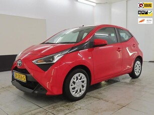 Toyota Aygo 1.0 VVT-i x-play / Camera /