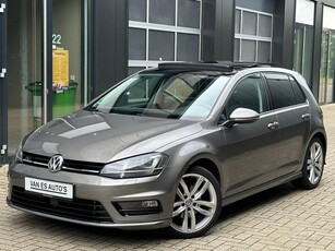 Volkswagen Golf 1.4 TSI R-Line PANOXENONKEYLESACC