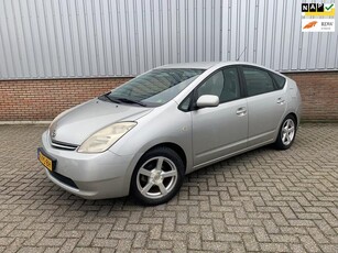 Toyota Prius 1.5 VVT-i APK