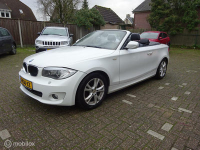 BMW 1-serie Cabrio 120i High Executive M-pakket / sportstoelen leder / 17