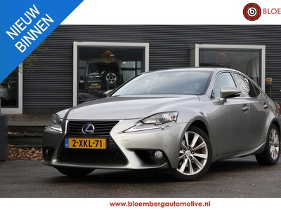 Lexus IS 300h 25th Edition