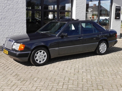 Mercedes-Benz 300 E SPORTLINE 52000KM !!! SCHUIFDAK LEDER TEMPOMAAT