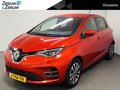 RENAULT ZOE R135 Intens 52 kWh (ex Accu) Automaat airco camera parkeersensoren apple carplay android auto climate controle zeer mooie auto .