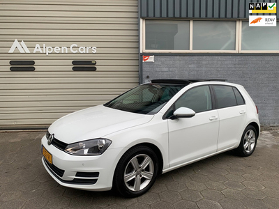 Volkswagen GOLF 1.4 TSI Highline 122 PK / Pano / Cruise Controle / Airco / P.sensoren