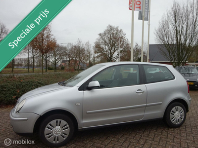 Volkswagen Polo 1.4-16V '05 Airco|Cruise|Inruilkoopje!