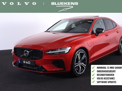 VOLVO S60 Recharge T8 AWD R-Design - Panorama/schuifdak - IntelliSafe Assist - Harman/Kardon audio - 360º Camera - Adaptieve LED koplampen - Verwarmde voorstoelen, stuur & achterbank - Parkeersensoren voor & achter - Elektr. bedienb. voorstoelen met geheugen - S...