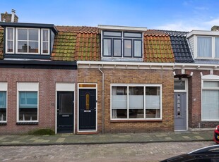 Jan in Het Veltstraat 60, Den Helder