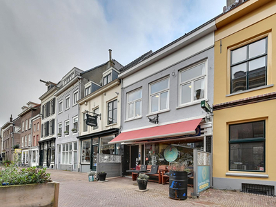 Pastoorstraat 9