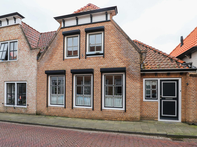 Kerkstraat 18