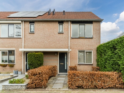 Lage Huis 16