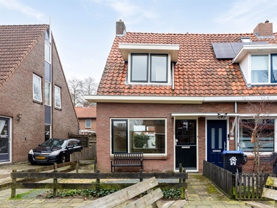 M A de Ruyterstraat 36