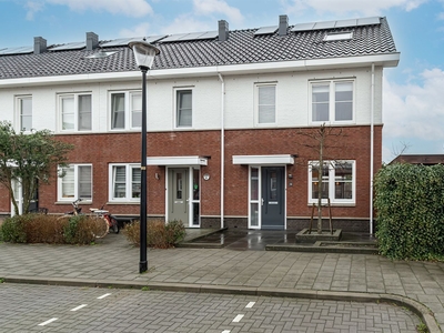 Riek van Haarenstraat 16