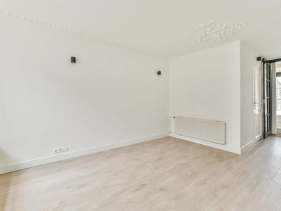 Appartement te huur Sint Pietershalsteeg, Amsterdam