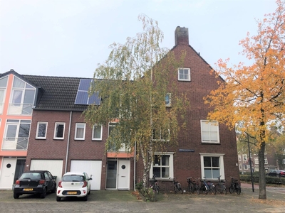 Eengezinswoning Leonardus van Veghelstraat, Den Bosch huren?