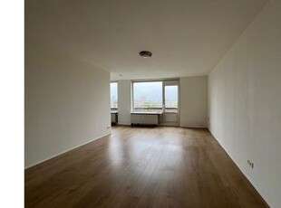 Huur 2 slaapkamer appartement van 75 m² in Rotterdam