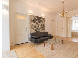 Huur 2 slaapkamer appartement van 92 m² in 's-Gravenhage