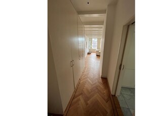 Huur 2 slaapkamer appartement van 97 m² in Amsterdam