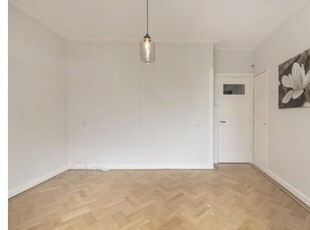 Huur 4 slaapkamer appartement van 112 m² in Amsterdam