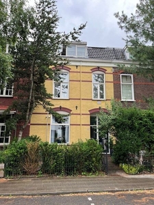 De Genestetlaan in Bussum (70m2)