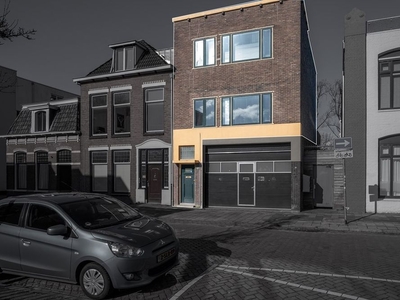 Helper Oostsingel in Groningen (112m2)