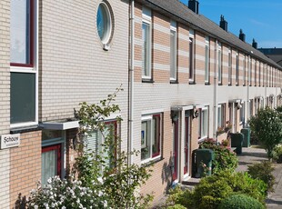 Woonhuis in Diemen met 5 kamers