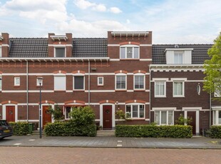 Albert Trouwborststraat 20