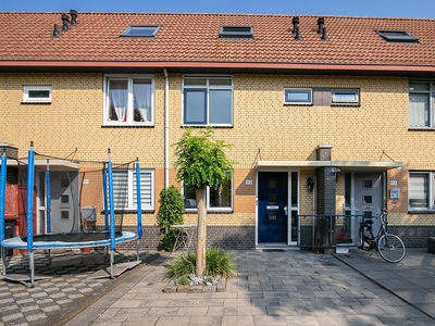 Woonhuis in Almere met 4 kamers