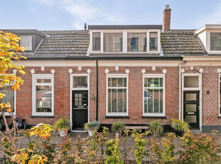 M.H.Trompstraat 7