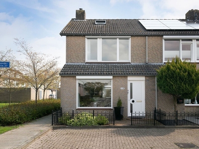 Van Dubbelmondestraat in Oosterhout (111m2)